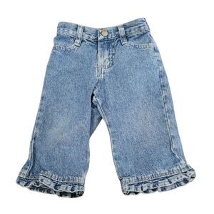 Jeans with ruffle hemline